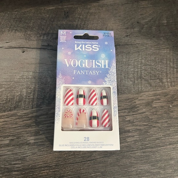 KISS Voguish Fantasy Holiday
Nails - Jolly Jolly - - Picture 2 of 3